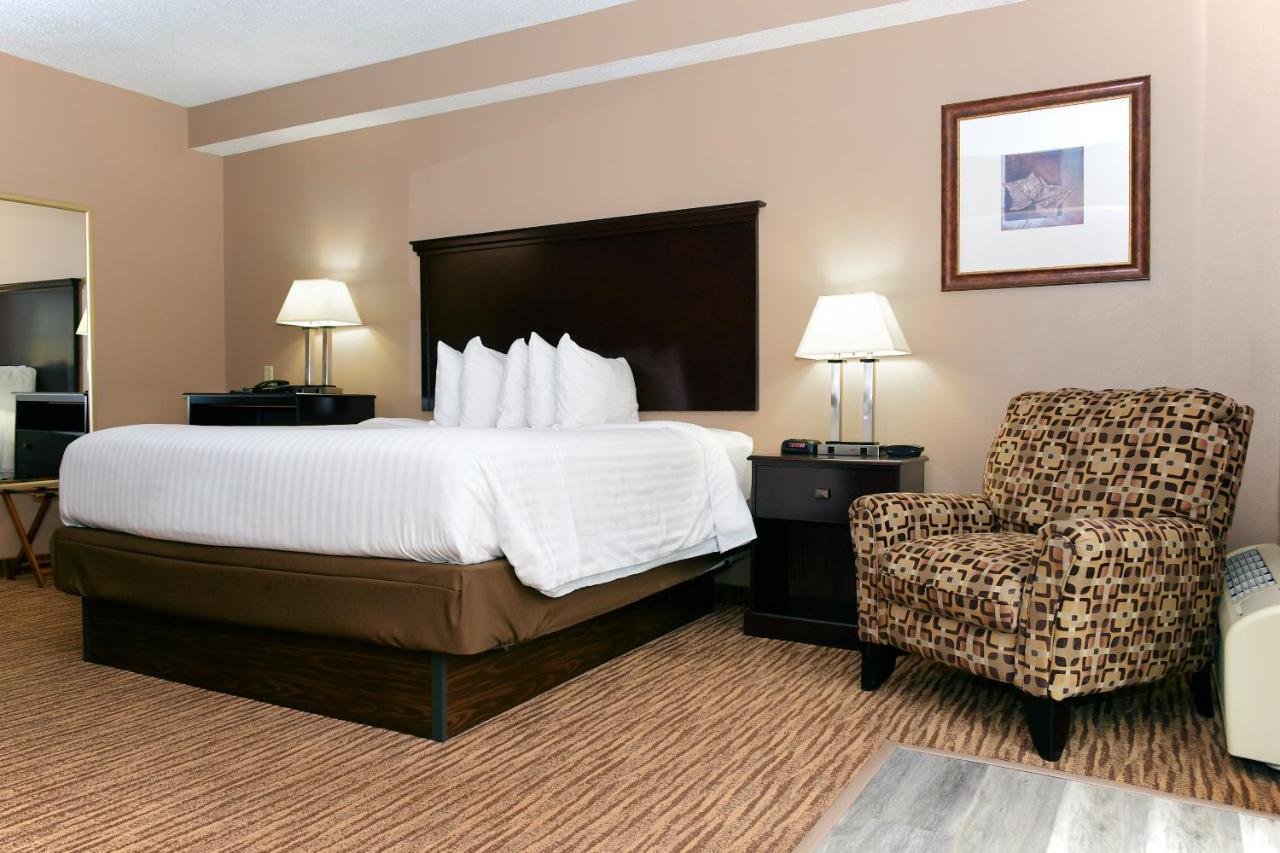 Cobblestone Inn & Suites - Denison | Majestic Hills Exterior foto