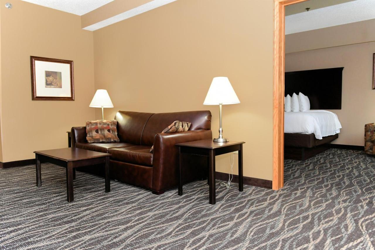 Cobblestone Inn & Suites - Denison | Majestic Hills Exterior foto